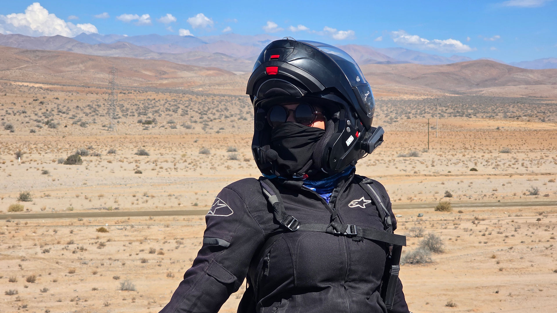 Jessie Biker en el desierto certificación ce